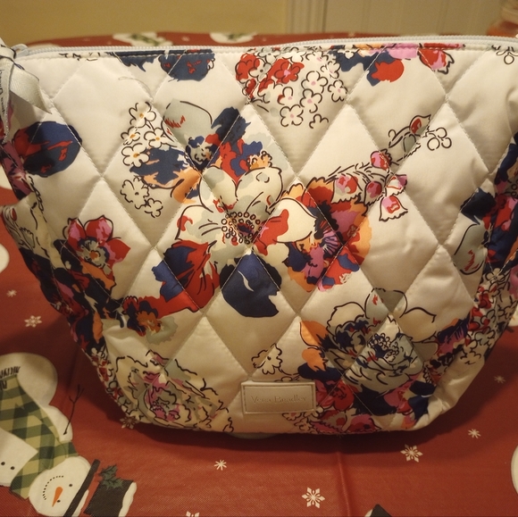 Vera Bradley crossbody bag. Light blue floral print. - Picture 6 of 6